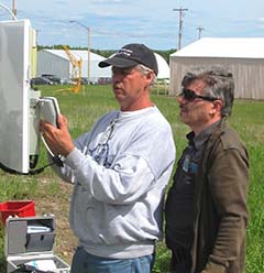 Ray & Mike inspecting AWOS